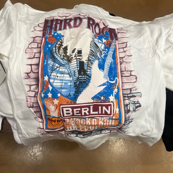 56 Hard Rock Cafe T-Shirts. NWT. They all have tags and labels of authenticity. - Picture 7 of 9
